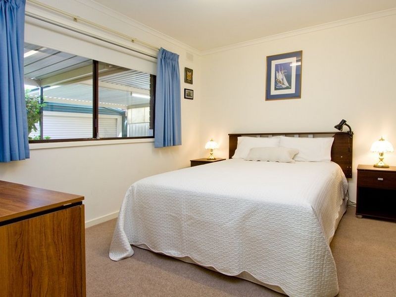 7 Wattle Avenue, Lower Mitcham SA 5062