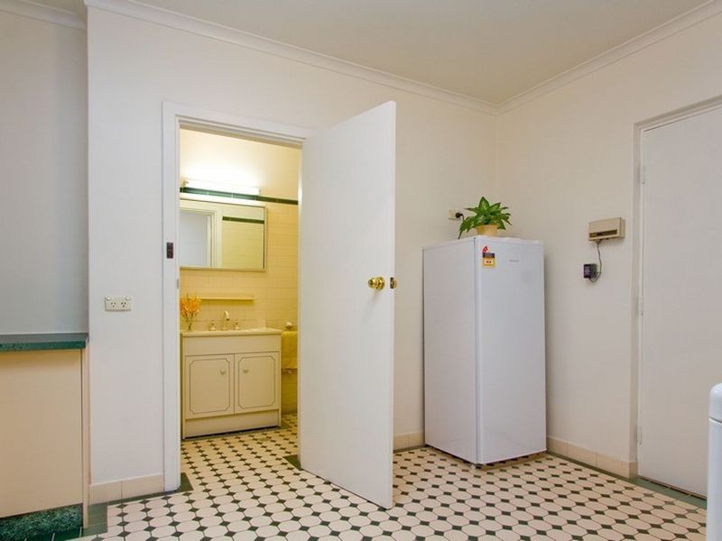 7 Wattle Avenue, Lower Mitcham SA 5062