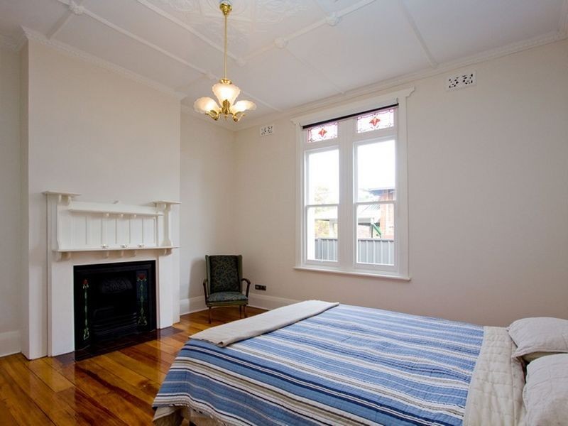 16 Dryden Road, Black Forest SA 5035