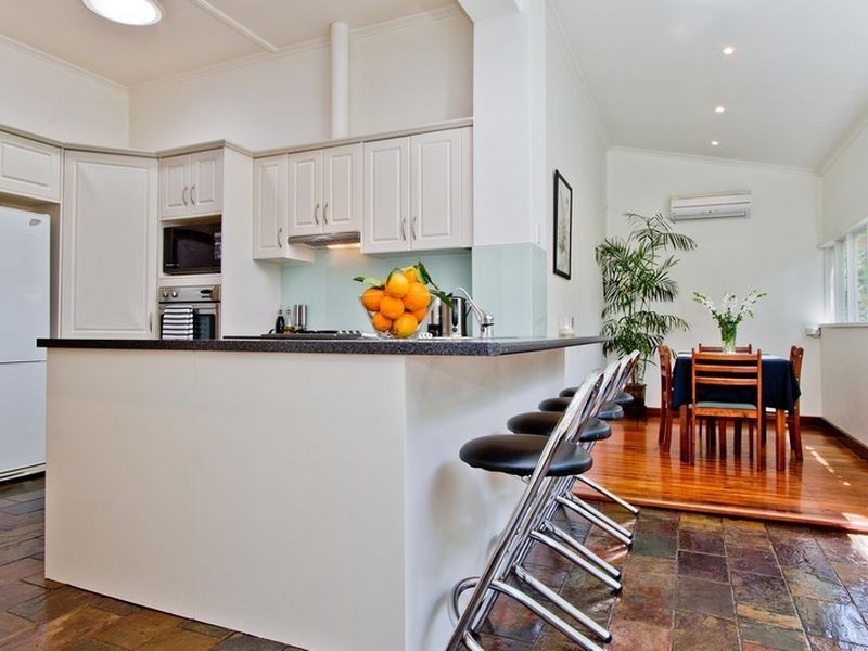 34 The Grove, Lower Mitcham SA 5062