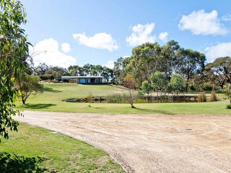 31 Spring Road, Lower Inman Valley SA 5211