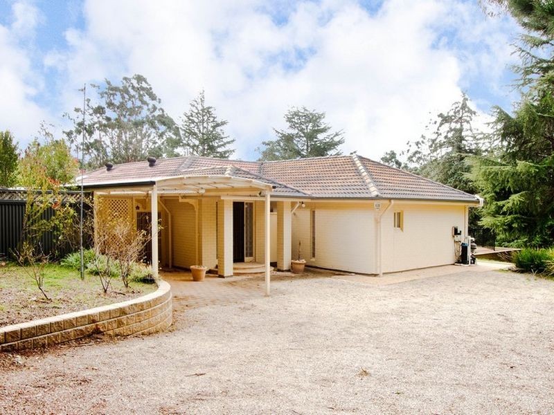 6 Emmett Road, Crafers West SA 5152