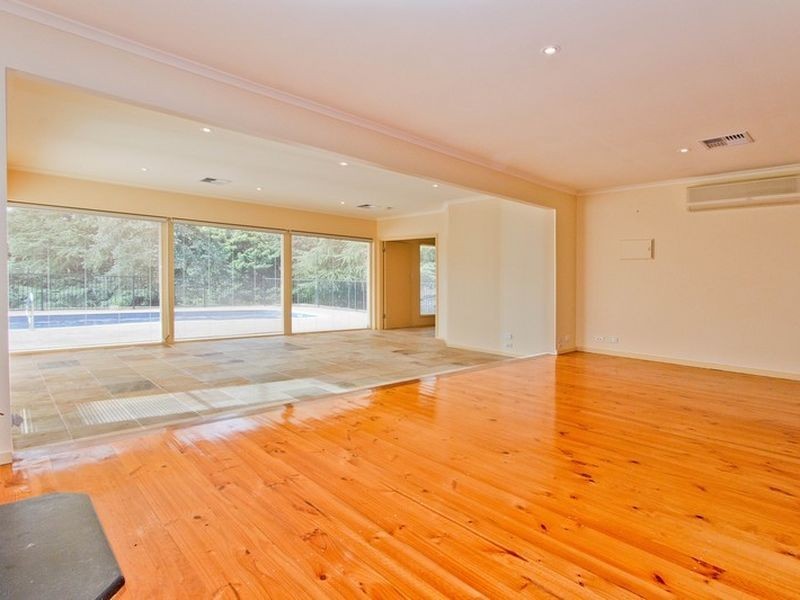 6 Emmett Road, Crafers West SA 5152