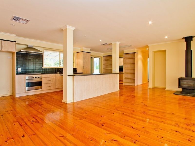 6 Emmett Road, Crafers West SA 5152