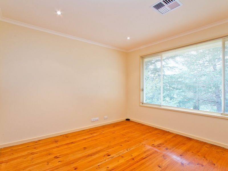 6 Emmett Road, Crafers West SA 5152