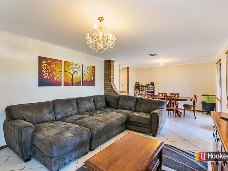 15 Nannigai Drive, Hallett Cove SA 5158