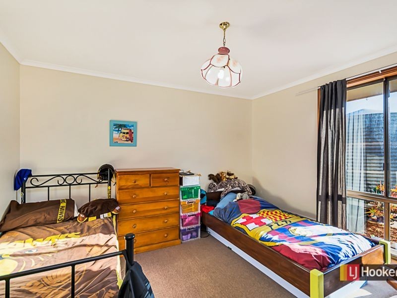 15 Nannigai Drive, Hallett Cove SA 5158