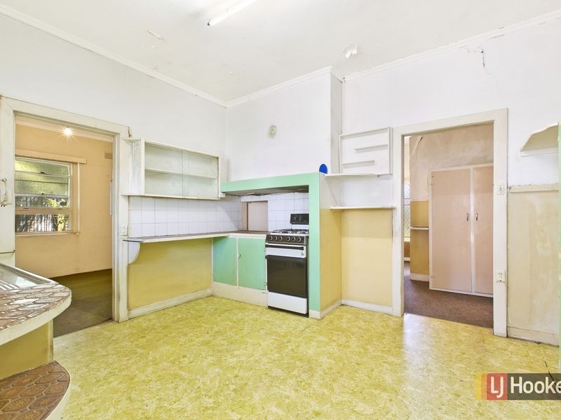 9 Cheviot Avenue, Lower Mitcham SA 5062