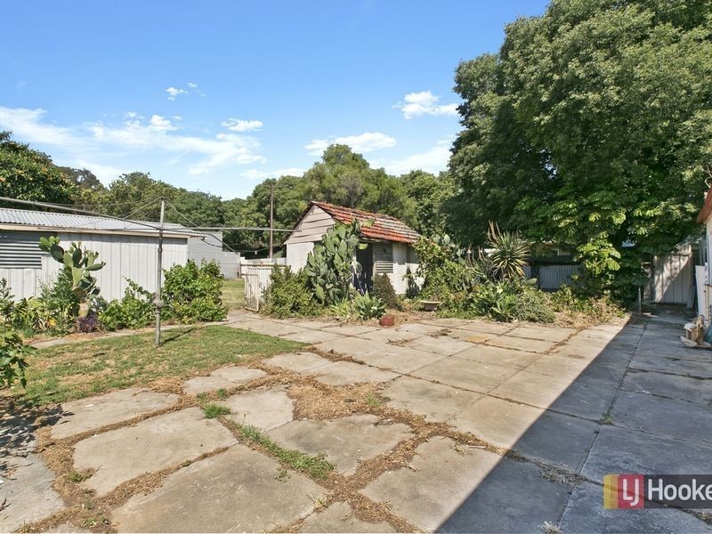 9 Cheviot Avenue, Lower Mitcham SA 5062