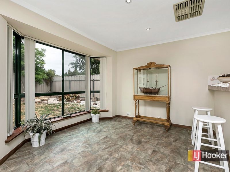 21 Windlass Square, Seaford Rise SA 5169