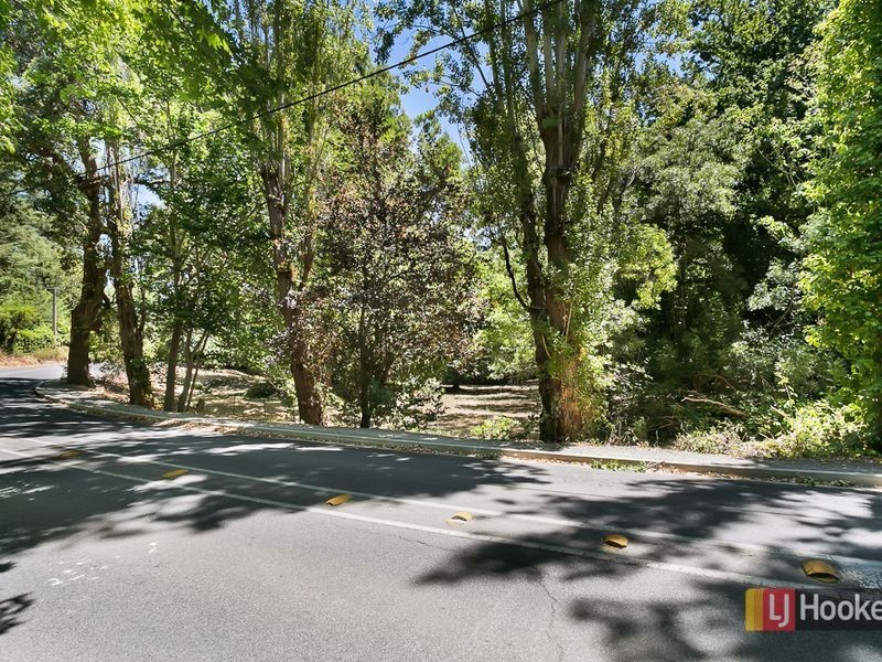 24 Pine Street, Stirling SA 5152