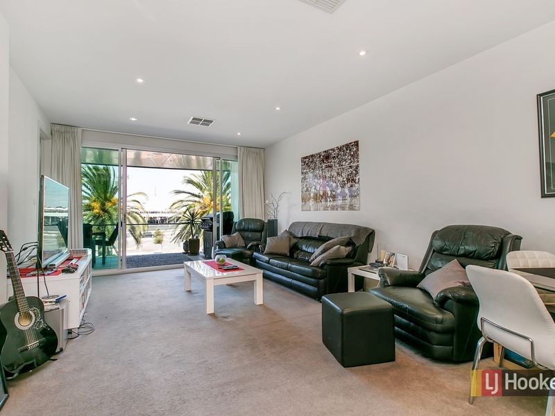 14/155 Brebner Drive, West Lakes SA 5021