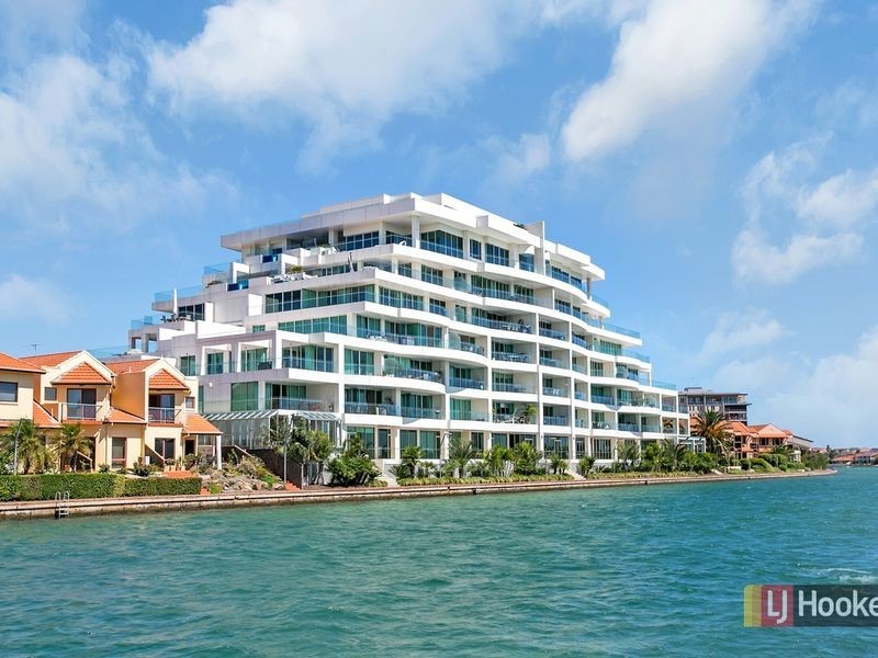 14/155 Brebner Drive, West Lakes SA 5021