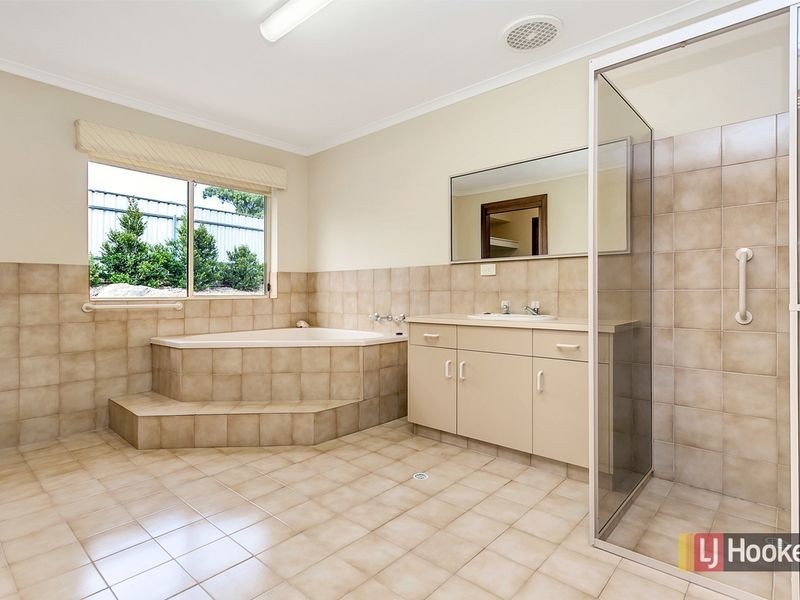 12 Fig Tree Lane, Aberfoyle Park SA 5159