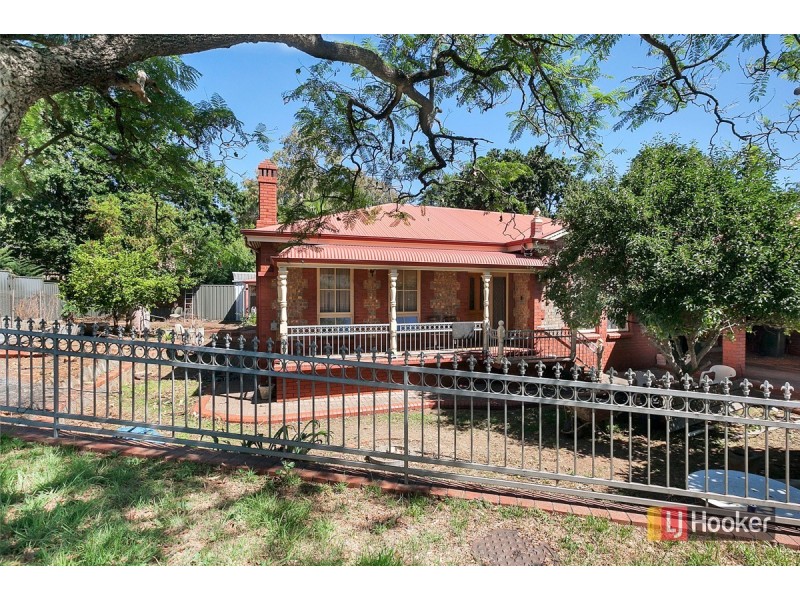 33 Blythewood Road, Torrens Park SA 5062