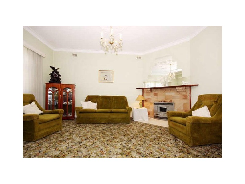 6 Winifred Avenue, Black Forest SA 5035