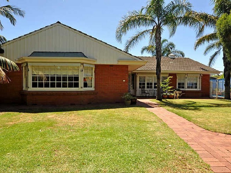 2 Timor Court, West Beach SA 5024