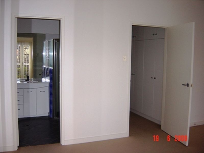 11/3 Lyons Parade, Forestville SA 5035