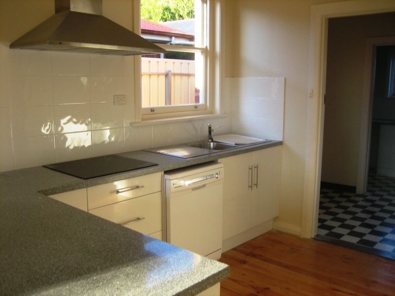 2 Griffiths Road, Plympton Park SA 5038