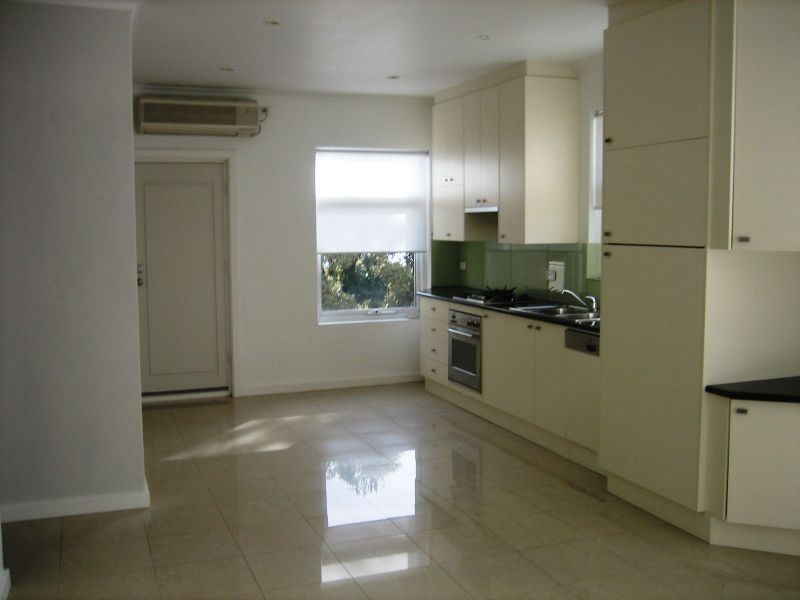 8/2b Pier Street, Glenelg SA 5045
