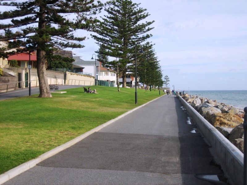 8/2b Pier Street, Glenelg SA 5045
