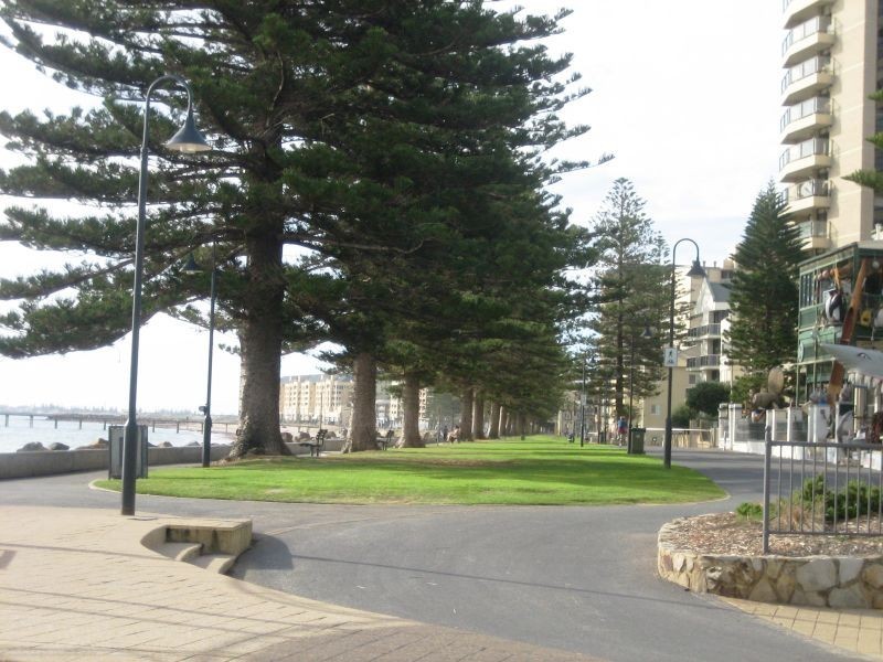 8/2b Pier Street, Glenelg SA 5045