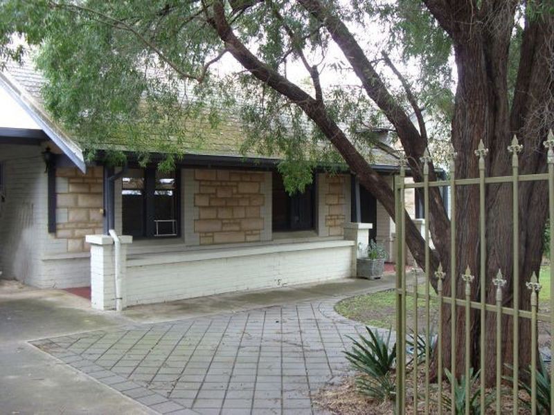 8 Tutt Avenue, Kingswood SA 5062