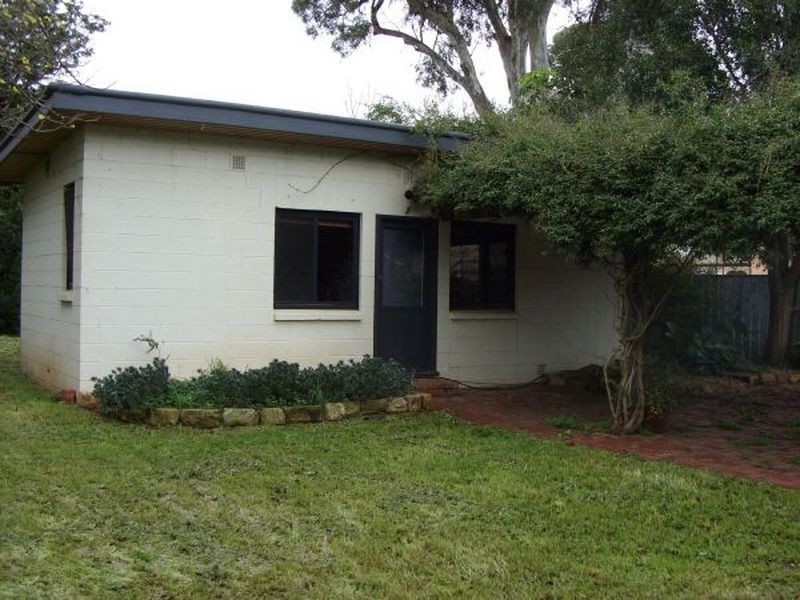 8 Tutt Avenue, Kingswood SA 5062