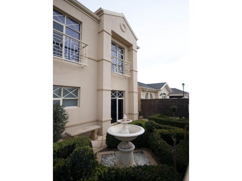 13 Carey Close, Glenelg North SA 5045