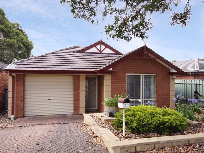 7 Merriton Avenue, St Marys SA 5042