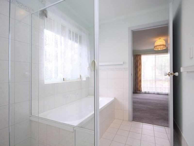 7 Merriton Avenue, St Marys SA 5042