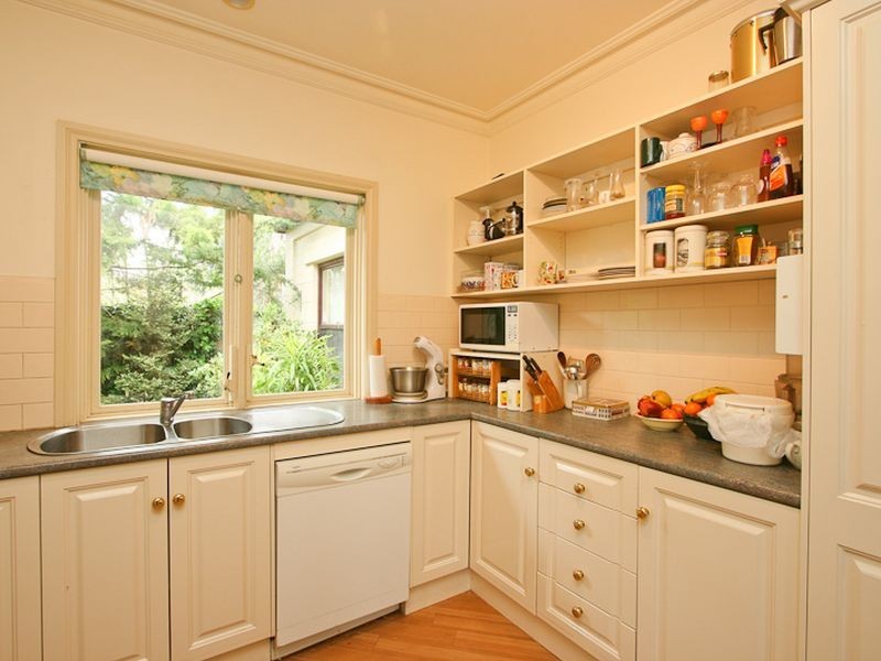 1 Pikes Lane, Lower Mitcham SA 5062