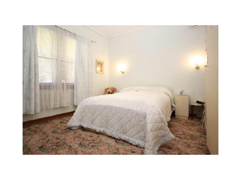17 Halmon Avenue, Everard Park SA 5035