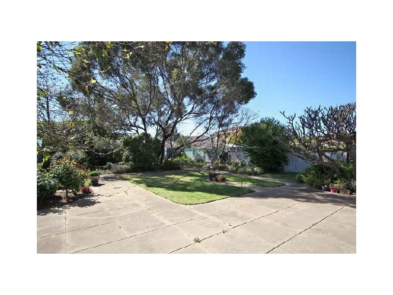 17 Halmon Avenue, Everard Park SA 5035