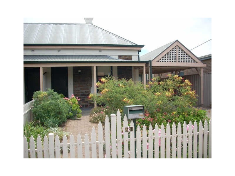 21 Princes Road, Kingswood SA 5062