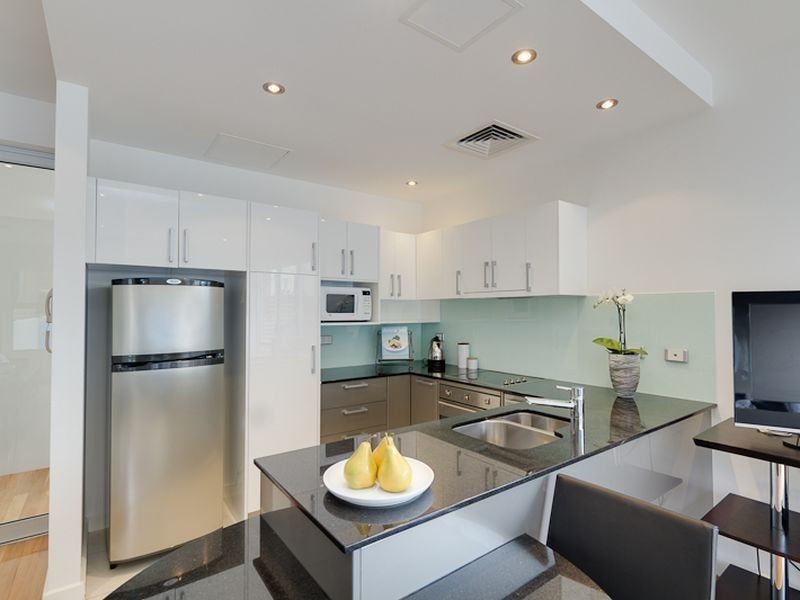 6/10 Moseley Street, Glenelg SA 5045