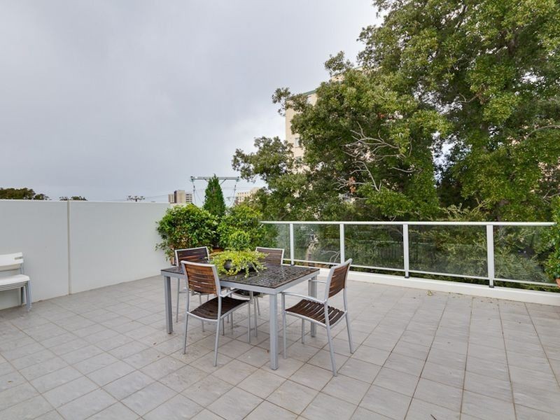 6/10 Moseley Street, Glenelg SA 5045