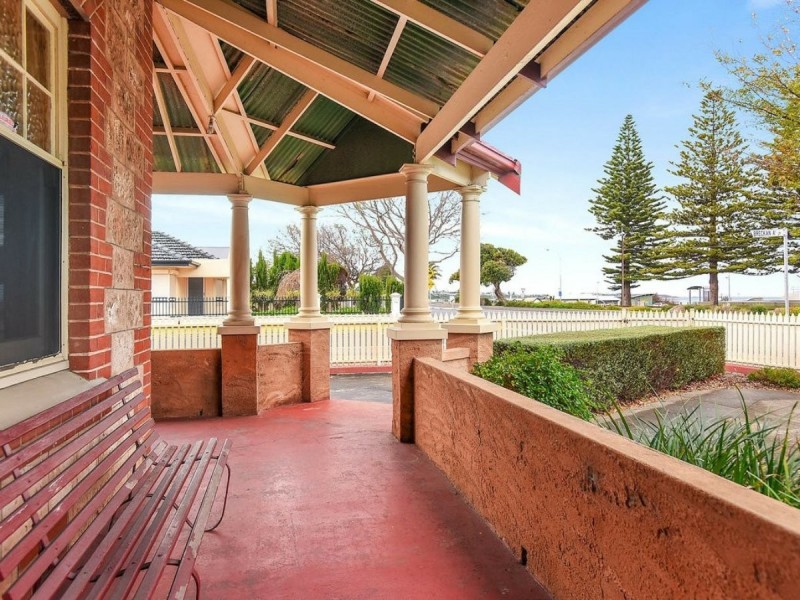 House and Shop/155 Hindmarsh Rd, Victor Harbor SA 5211