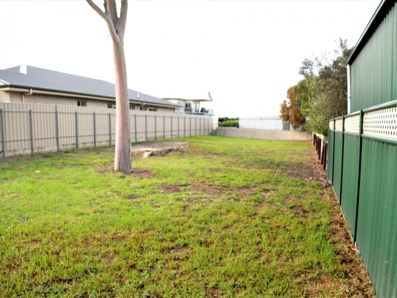 30 Dundalk Avenue, Mccracken SA 5211