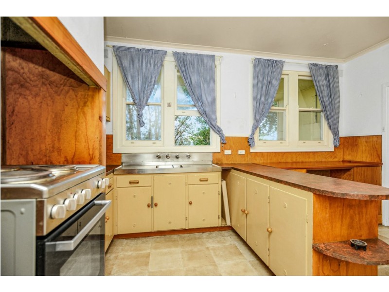 110 Crozier Road, Victor Harbor SA 5211