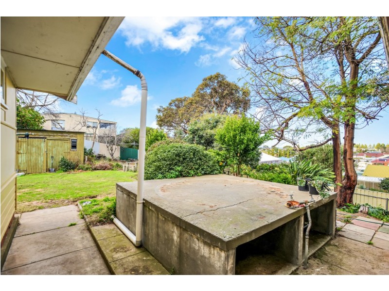 110 Crozier Road, Victor Harbor SA 5211