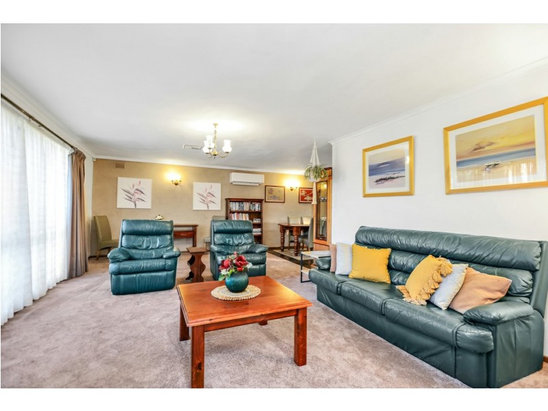 7 Ives Crescent, Mccracken SA 5211