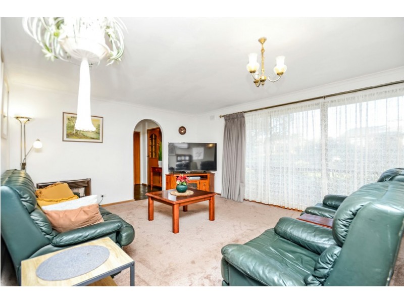 7 Ives Crescent, Mccracken SA 5211
