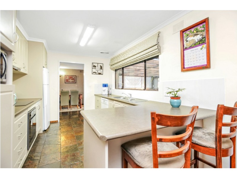 7 Ives Crescent, Mccracken SA 5211