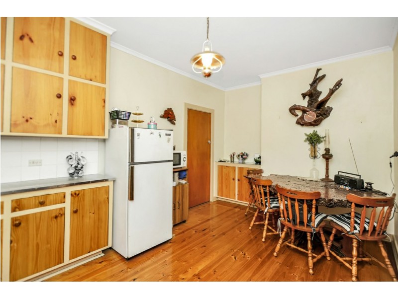 15 Warne Street, Victor Harbor SA 5211