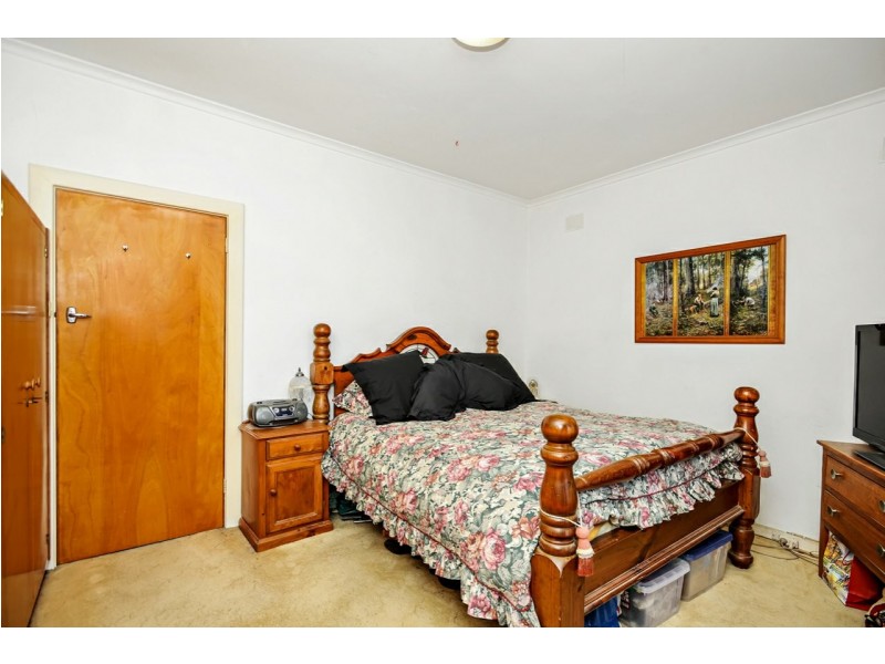 15 Warne Street, Victor Harbor SA 5211