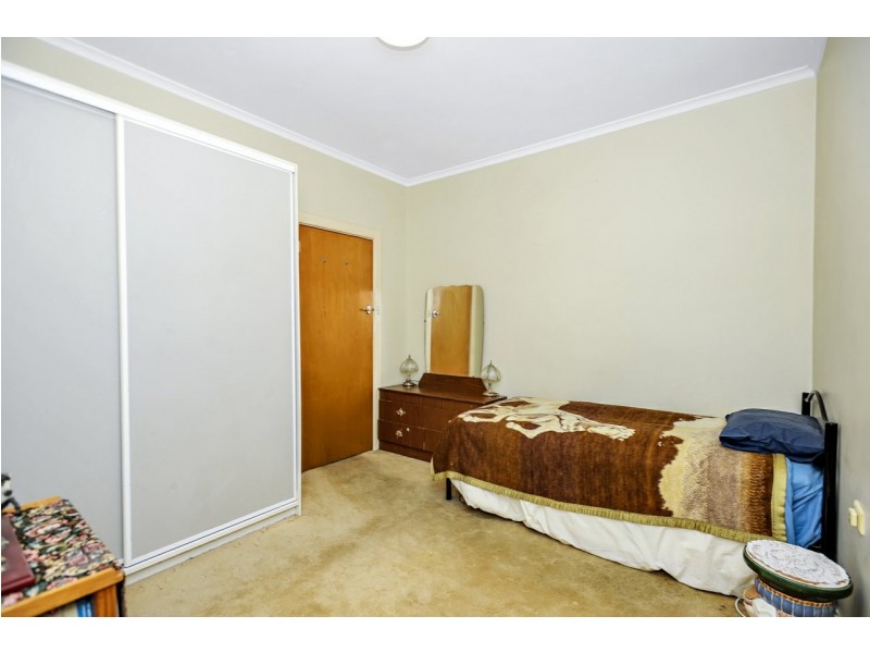 15 Warne Street, Victor Harbor SA 5211