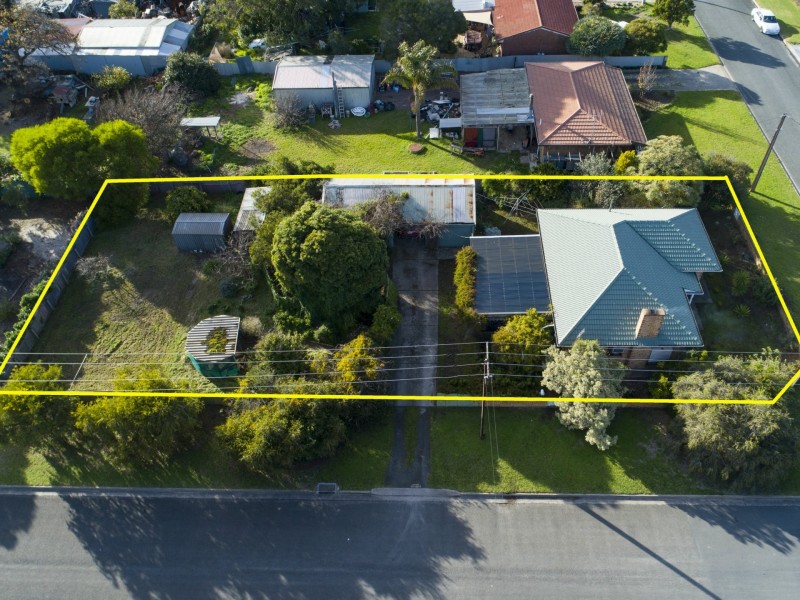 15 Warne Street, Victor Harbor SA 5211