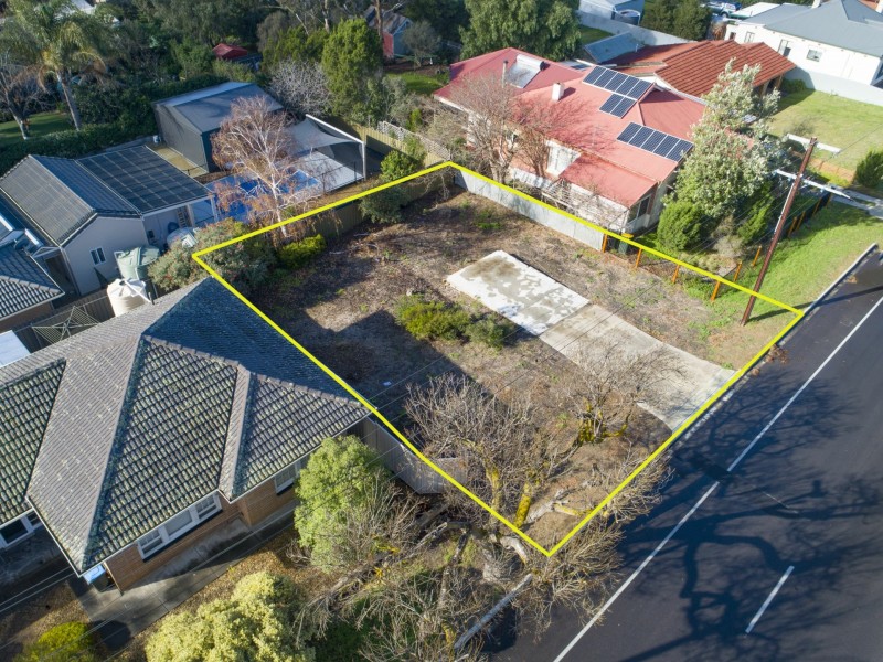 20 Pine Avenue, Victor Harbor SA 5211