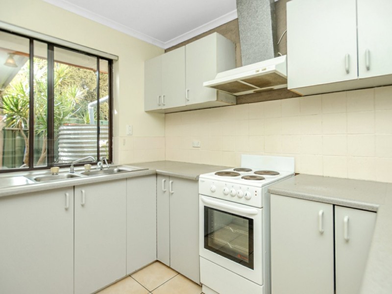 Unit 1 – 4/16 Hill Street, Victor Harbor SA 5211